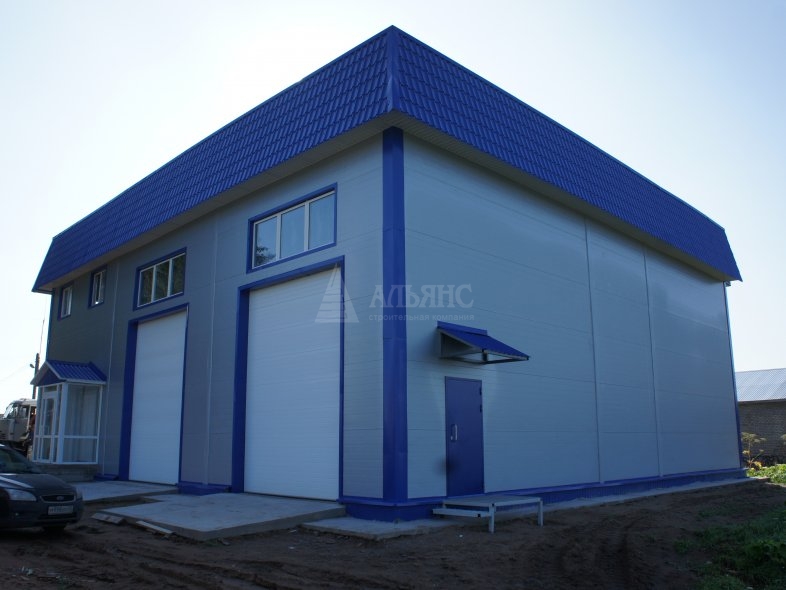 Грузовой автосервис из сэндвич-панелей - фото 2